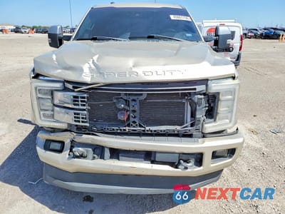 Piąte zdjęcie samochodu w środku: 2017 FORD F250 SUPER DUTY VIN:1FT7W2BT8HEE17865 - miniatura
