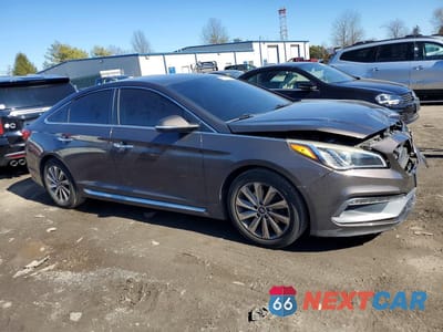 Czwarte zdjęcie samochodu z boku: 2017 HYUNDAI SONATA SPORT VIN:5NPE34AF2HH565212 - miniatura