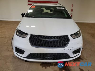 Piąte zdjęcie samochodu w środku: 2024 CHRYSLER PACIFICA TOURING L VIN:2C4RC1BG5RR184174 - miniatura