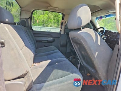 Zdjęcie 10 z 12 samochodu: 2008 GMC SIERRA K1500 VIN:3GTEK13J08G231031 - miniatura