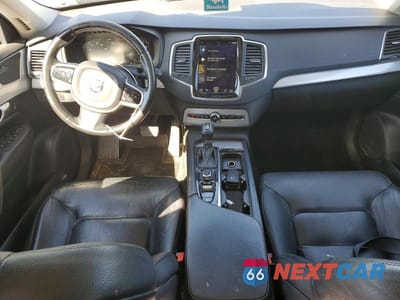 Zdjęcie 8 z 12 samochodu: 2017 VOLVO XC90 T6 VIN:YV4A22PK9H1106855 - miniatura
