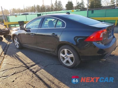 Drugie zdjęcie samochodu z przodu: 2013 VOLVO S60 T5 VIN:YV1612FH4D1223619 - miniatura