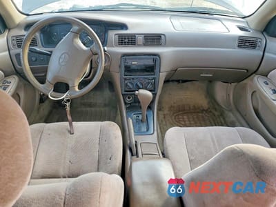 Zdjęcie 8 z 12 samochodu: 1999 TOYOTA CAMRY VIN:4T1BG22K2XU897156 - miniatura