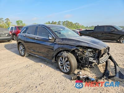 Czwarte zdjęcie samochodu z boku: 2021 INFINITI QX50 LUXE VIN:3PCAJ5BA8MF117420 - miniatura