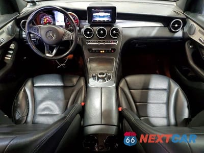 Zdjęcie 8 z 12 samochodu: 2019 MERCEDES-BENZ GLC 300 4MATIC VIN:WDC0G4KB3KF558095 - miniatura