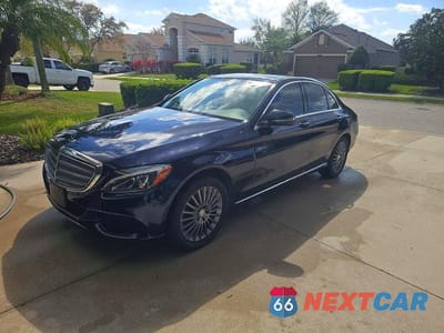 Drugie zdjęcie samochodu z przodu: 2015 MERCEDES-BENZ C 300 4MATIC VIN:55SWF4KB5FU014001 - miniatura