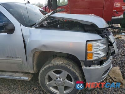 Zdjęcie 9 z 10 samochodu: 2014 CHEVROLET SILVERADO K3500 LT VIN:1GC4K0C87EF111212 - miniatura