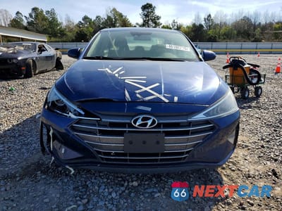 Piąte zdjęcie samochodu w środku: 2019 HYUNDAI ELANTRA SEL VIN:5NPD84LF0KH402477 - miniatura