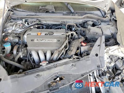 Zdjęcie 11 z 12 samochodu: 2006 HONDA ACCORD VALUE VIN:JHMCM56166C010844 - miniatura