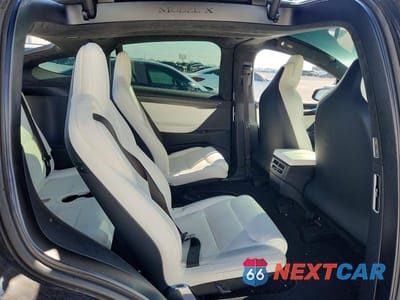 Zdjęcie 11 z 14 samochodu: 2017 TESLA MODEL X VIN:5YJXCBE2XHF055645 - miniatura