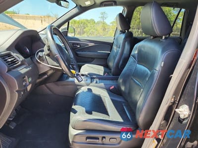 Zdjęcie 7 z 12 samochodu: 2019 HONDA PASSPORT EXL VIN:5FNYF8H51KB010590 - miniatura