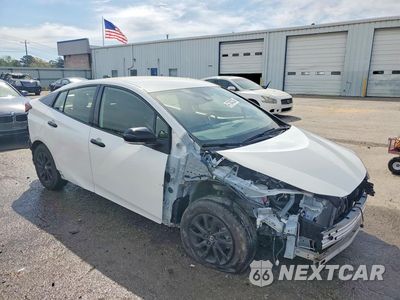 Czwarte zdjęcie samochodu z boku: 2022 TOYOTA PRIUS NIGHTSHADE AWD-E VIN:JTDL9MFU5N3033487 - miniatura