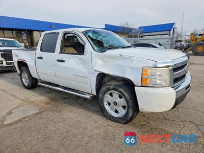 Czwarte zdjęcie samochodu z boku: 2010 CHEVROLET SILVERADO K1500 LT VIN:3GCRKSE30AG235558 - miniatura