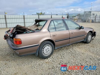 Trzecie zdjęcie samochodu z tyłu: 1990 HONDA ACCORD LX VIN:JHMCB7654LC084859 - miniatura