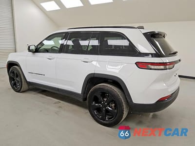 Drugie zdjęcie samochodu z przodu: 2023 JEEP GRAND CHEROKEE LAREDO VIN:1C4RJGAG4PC647812 - miniatura