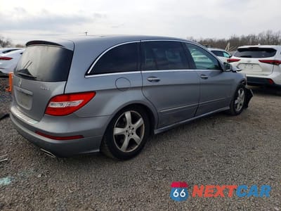 Trzecie zdjęcie samochodu z tyłu: 2011 MERCEDES-BENZ R 350 4MATIC VIN:4JGCB6FE1BA114160 - miniatura