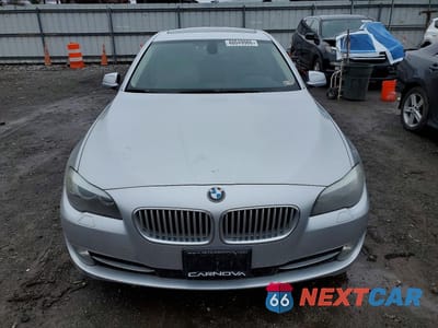 Piąte zdjęcie samochodu w środku: 2011 BMW 550 XI VIN:WBAFU9C50BC278082 - miniatura