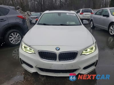 Piąte zdjęcie samochodu w środku: 2016 BMW M235XI VIN:WBA1J9C51GV695998 - miniatura