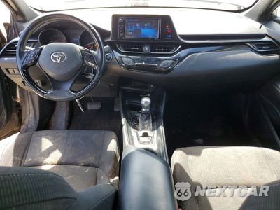 Zdjęcie 8 z 11 samochodu: 2018 TOYOTA C-HR XLE PREMIUM VIN:NMTKHMBX5JR031258 - miniatura