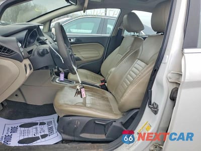 Zdjęcie 7 z 12 samochodu: 2015 FORD FIESTA TITANIUM VIN:3FADP4CJ3FM205445 - miniatura