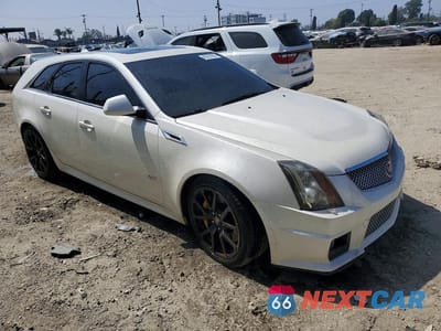 Czwarte zdjęcie samochodu z boku: 2013 CADILLAC CTS-V VIN:1G6DV8EP5D0113734 - miniatura
