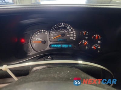 Zdjęcie 9 z 13 samochodu: 2005 GMC YUKON VIN:1GKEK13T45J211414 - miniatura