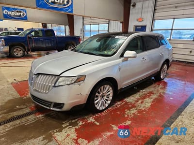 2012 LINCOLN MKT 2LMHJ5AT2CBL52358 - główne zdjęcie licytacji z USA - miniatura