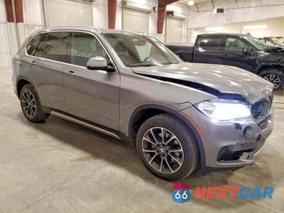 Czwarte zdjęcie samochodu z boku: 2017 BMW X5 XDRIVE35I VIN:5UXKR0C52H0V49666 - miniatura