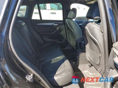 Zdjęcie 11 z 13 samochodu: 2016 BMW X1 XDRIVE28I VIN:WBXHT3C34GP886992 - miniatura