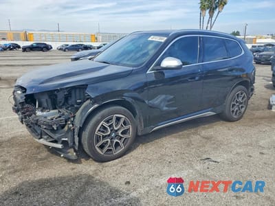 2023 BMW X1 XDRIVE28I WBX73EF01P5X93089 - główne zdjęcie licytacji z USA - miniatura