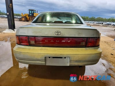 Zdjęcie 6 z 12 samochodu: 1994 TOYOTA CAMRY LE VIN:JT2SK12E3R0217890 - miniatura