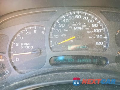 Zdjęcie 9 z 12 samochodu: 2004 CHEVROLET SILVERADO K2500 VIN:1GCGK23U44F203656 - miniatura