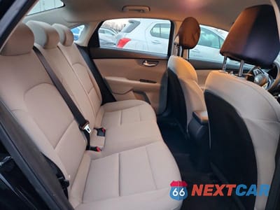 Zdjęcie 10 z 11 samochodu: 2019 KIA FORTE LXS VIN:3KPF24AD5KE102725 - miniatura