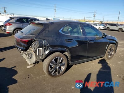 Trzecie zdjęcie samochodu z tyłu: 2024 LEXUS UX 250H PREMIUM VIN:JTHP6JBH1R2184015 - miniatura