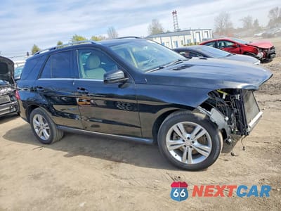 Czwarte zdjęcie samochodu z boku: 2015 MERCEDES-BENZ ML 350 4MATIC VIN:4JGDA5HB5FA617717 - miniatura