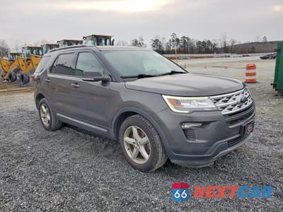 Czwarte zdjęcie samochodu z boku: 2018 FORD EXPLORER XLT VIN:1FM5K7D83JGC49535 - miniatura