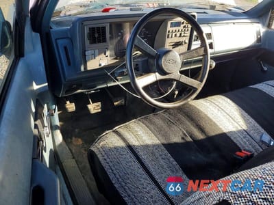 Zdjęcie 8 z 12 samochodu: 1990 CHEVROLET GMT-400 K2500 VIN:2GCFK24KXL1135295 - miniatura