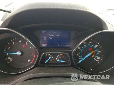 Zdjęcie 9 z 13 samochodu: 2015 FORD ESCAPE S VIN:1FMCU0F76FUC65640 - miniatura