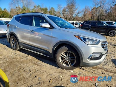 Czwarte zdjęcie samochodu z boku: 2018 HYUNDAI SANTA FE SPORT 2.4L VIN:5XYZUDLB1JG555888 - miniatura