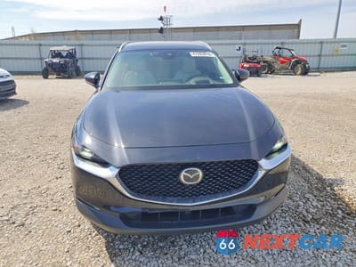 Piąte zdjęcie samochodu w środku: 2022 MAZDA CX-30 PREMIUM VIN:3MVDMBDL4NM459069 - miniatura