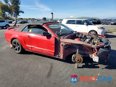 Czwarte zdjęcie samochodu z boku: 2006 FORD MUSTANG VIN:1ZVFT84N865206035 - miniatura