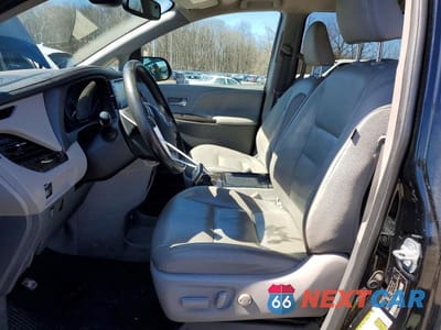 Zdjęcie 7 z 12 samochodu: 2020 TOYOTA SIENNA XLE 8-PASSENGER VIN:5TDYZ3DC6LS037005 - miniatura