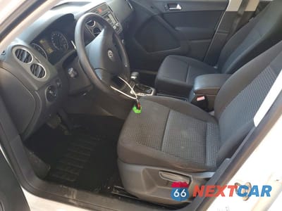 Zdjęcie 7 z 12 samochodu: 2010 VOLKSWAGEN TIGUAN S VIN:WVGAV7AXXAW538175 - miniatura