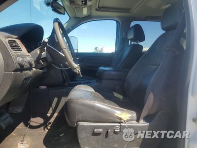 Zdjęcie 7 z 12 samochodu: 2009 CHEVROLET SILVERADO K3500 LTZ VIN:1GCJK93639F133901 - miniatura