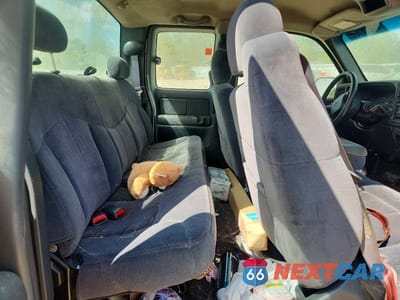 Zdjęcie 10 z 12 samochodu: 2001 CHEVROLET SILVERADO C1500 VIN:2GCEC19V711343492 - miniatura