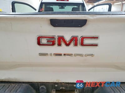 Zdjęcie 10 z 11 samochodu: 2021 GMC SIERRA K1500 4WD LONG BOX VIN:3GTN9AEH7MG284194 - miniatura
