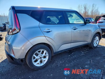 Trzecie zdjęcie samochodu z tyłu: 2024 KIA SOUL LX VIN:KNDJ23AU3R7240021 - miniatura