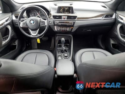 Zdjęcie 8 z 13 samochodu: 2017 BMW X1 XDRIVE28I VIN:WBXHT3C31H5F80509 - miniatura