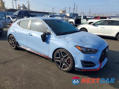 Czwarte zdjęcie samochodu z boku: 2022 HYUNDAI VELOSTER N BASE VIN:KMHT36AH3NU015552 - miniatura