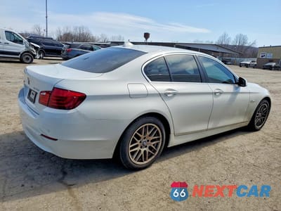 Trzecie zdjęcie samochodu z tyłu: 2013 BMW 528 XI VIN:WBAXH5C57DD108137 - miniatura